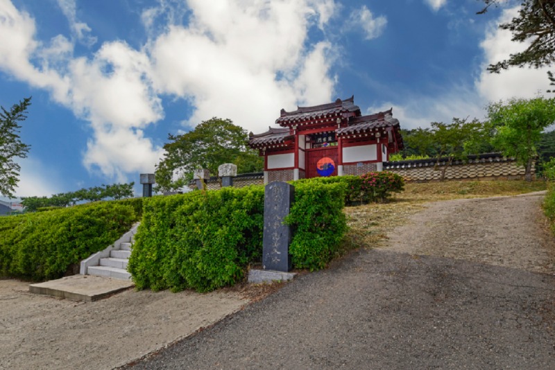 용원재 입구3.jpg